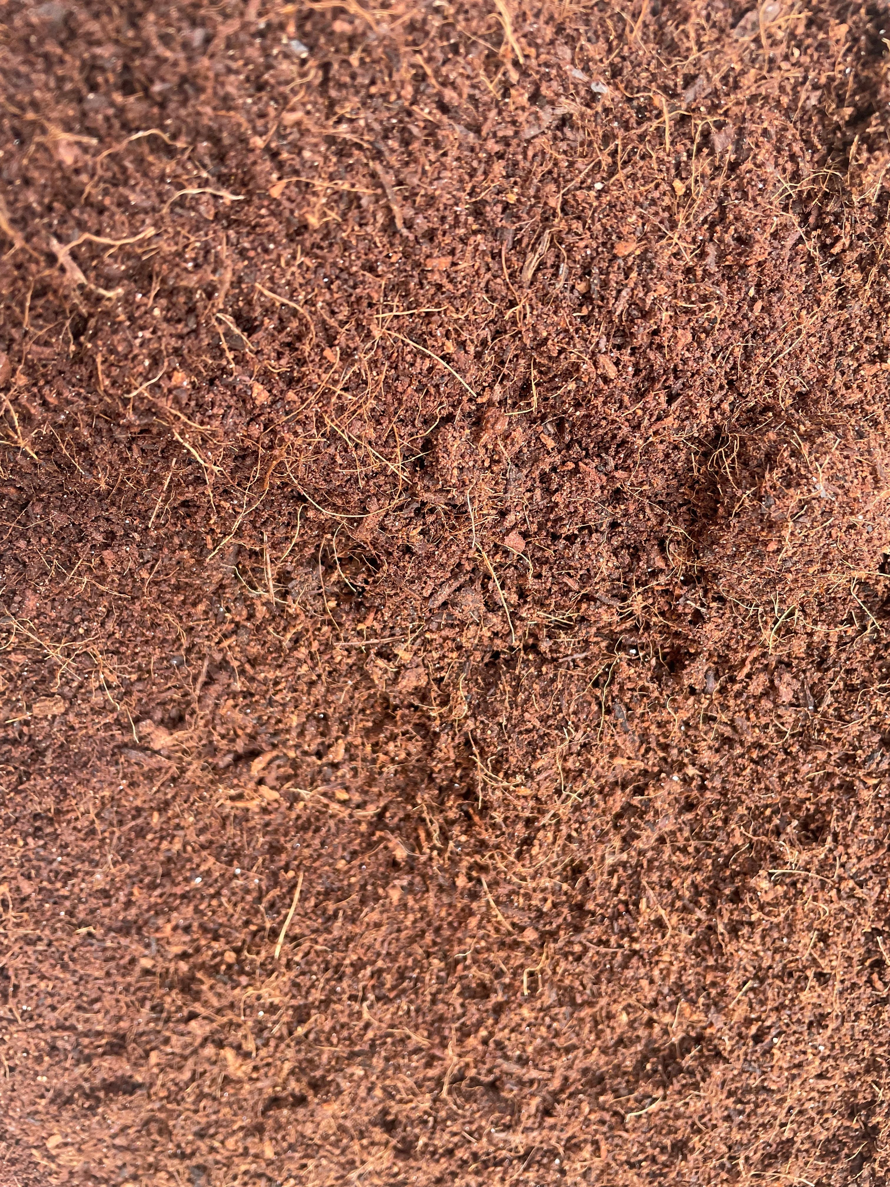 Coco Coir 100% Natural Cocopeat Plant Soil Additive 7.5 Liters