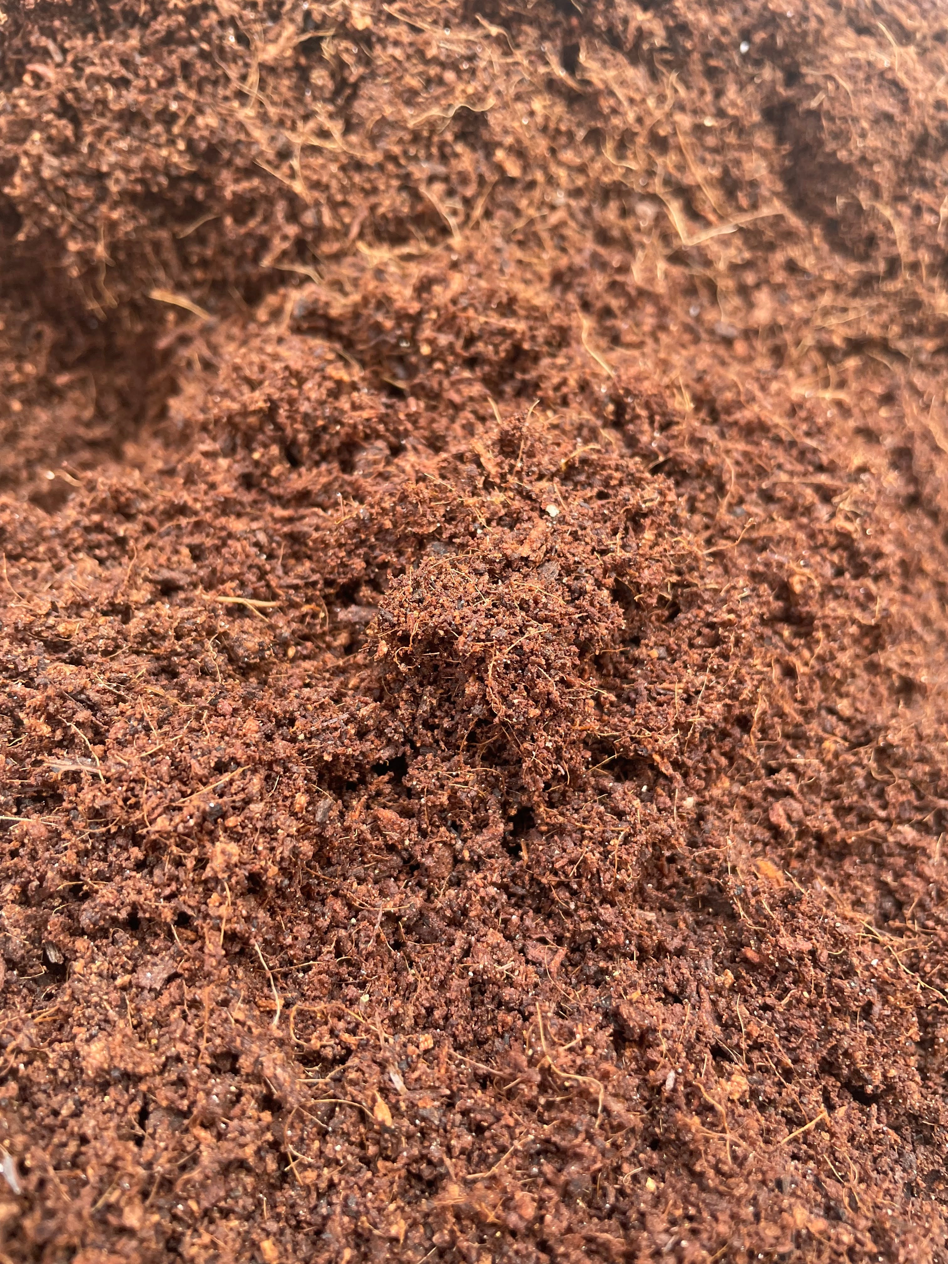 Coco Coir 100% Natural Cocopeat Plant Soil Additive 7.5 Liters