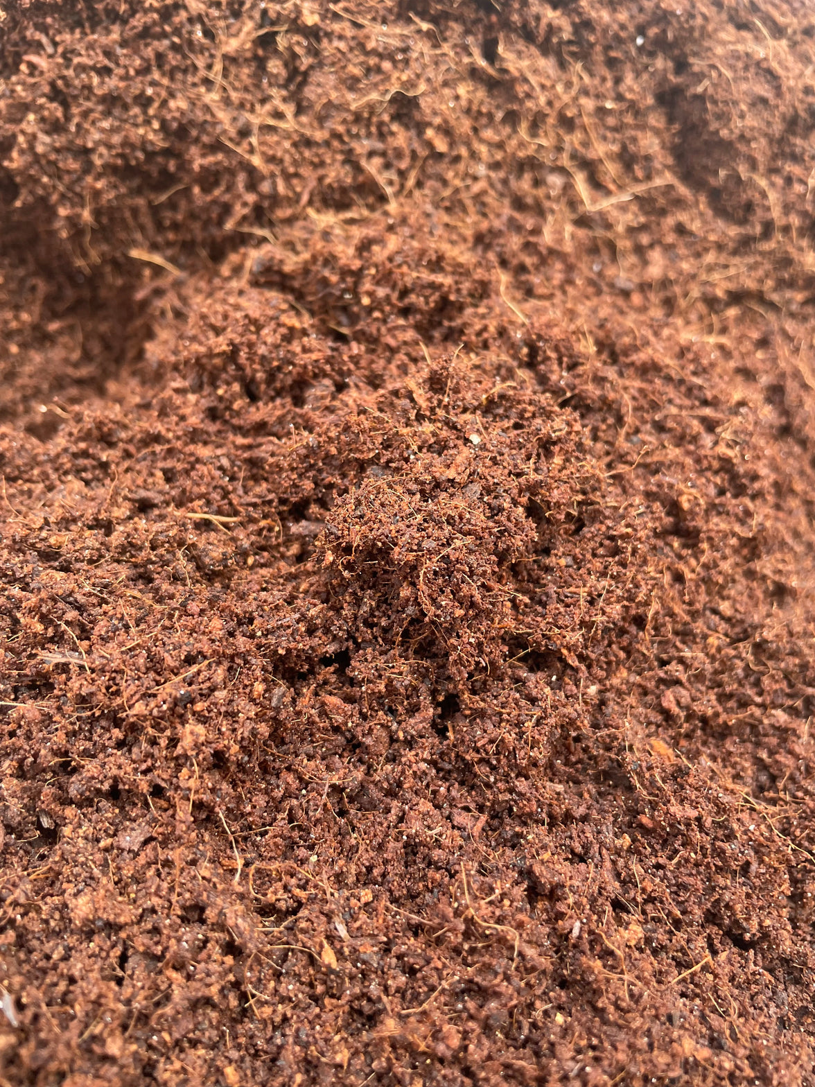 Coco Coir 100% Natural Cocopeat Plant Soil Additive 7.5 Liters