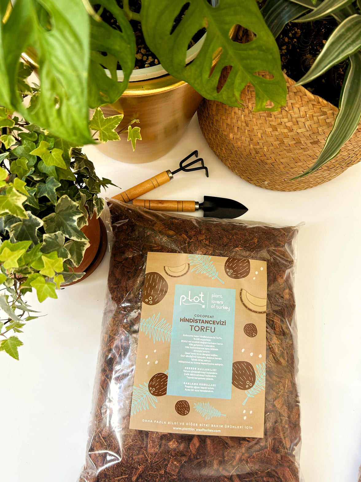 Coco Coir 100% Natural Cocopeat Plant Soil Additive 7.5 Liters